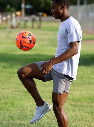 Martin Rush Shows Off His Ball Handling Skills!