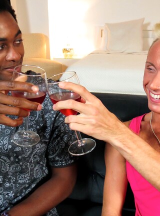 Interracial fucks Tommy Blake and Seth Sanders