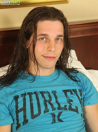 Pretty boy Henry Sparks busts a big nut.