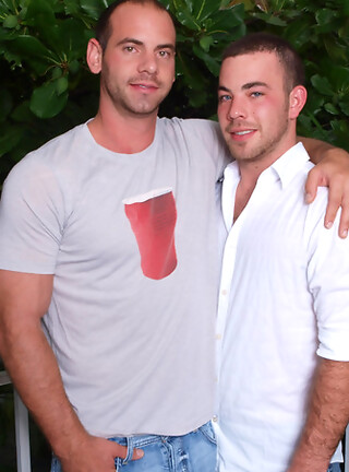 Girth Brooks and Parker Perry go wild by Suite703